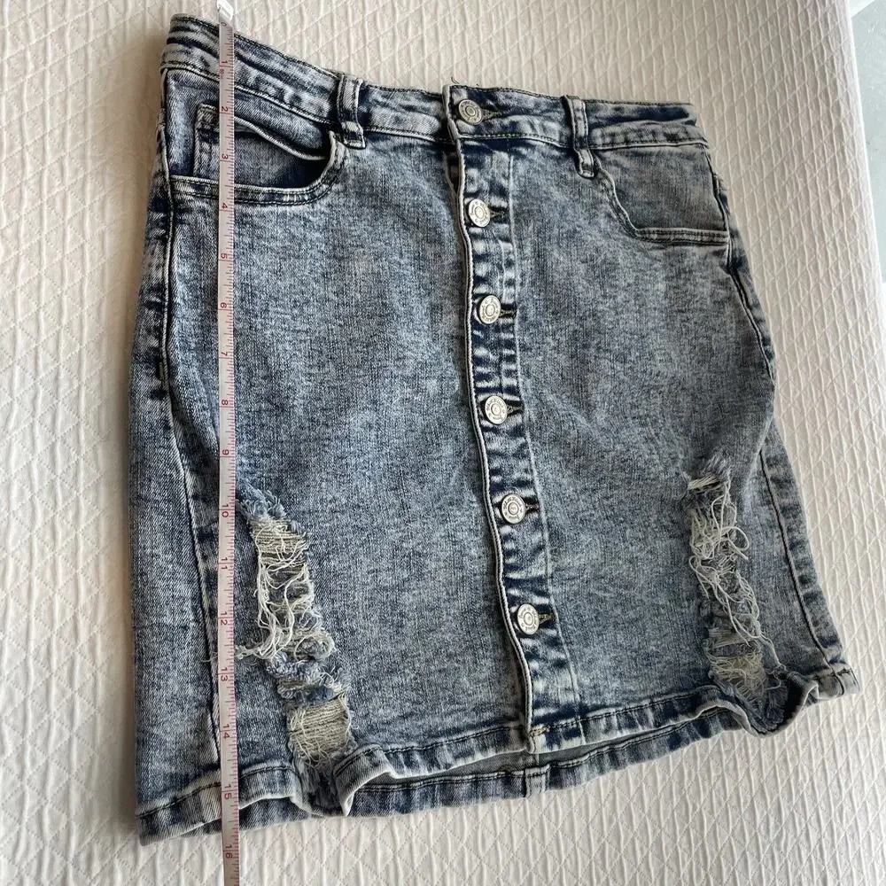 White Birch 90s Style Streetwear Grunge Y2K Mini Skirt Acid Wash Edgy Size Small